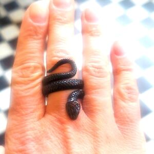 Sanity jewlery stainless steel snake ring